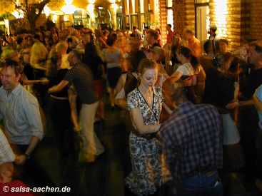 Salsa im Besitos Kapuzinerkaree Aachen